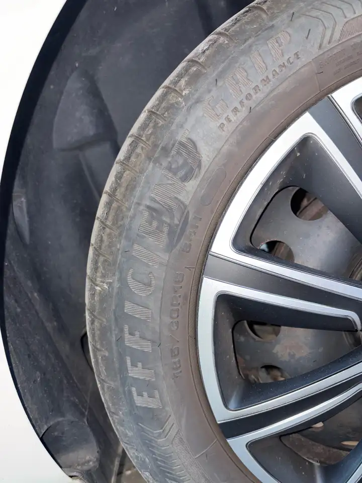 Renault Clio Citadine 3 portes — photo 10