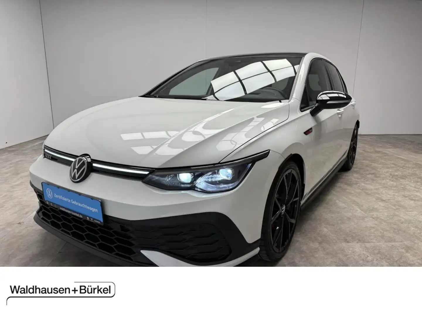 Volkswagen Golf VIII GTI Clubsport 2.0 TSI DSG HUD+Panorama Klima Weiß - 1