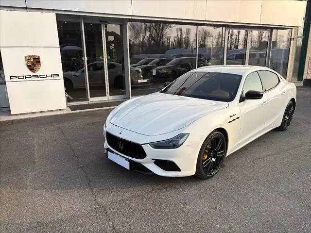 Maserati Ghibli 3.0 V6 Modena S Q4 430cv auto