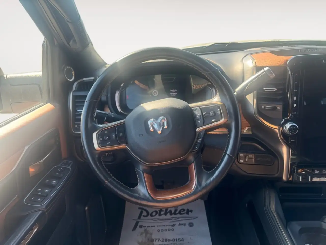 RAM 3500 снимка RAM 3500