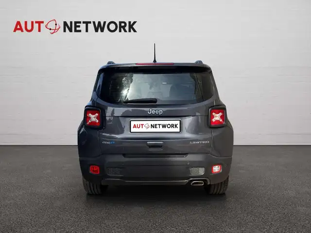 Jeep Renegade view 6