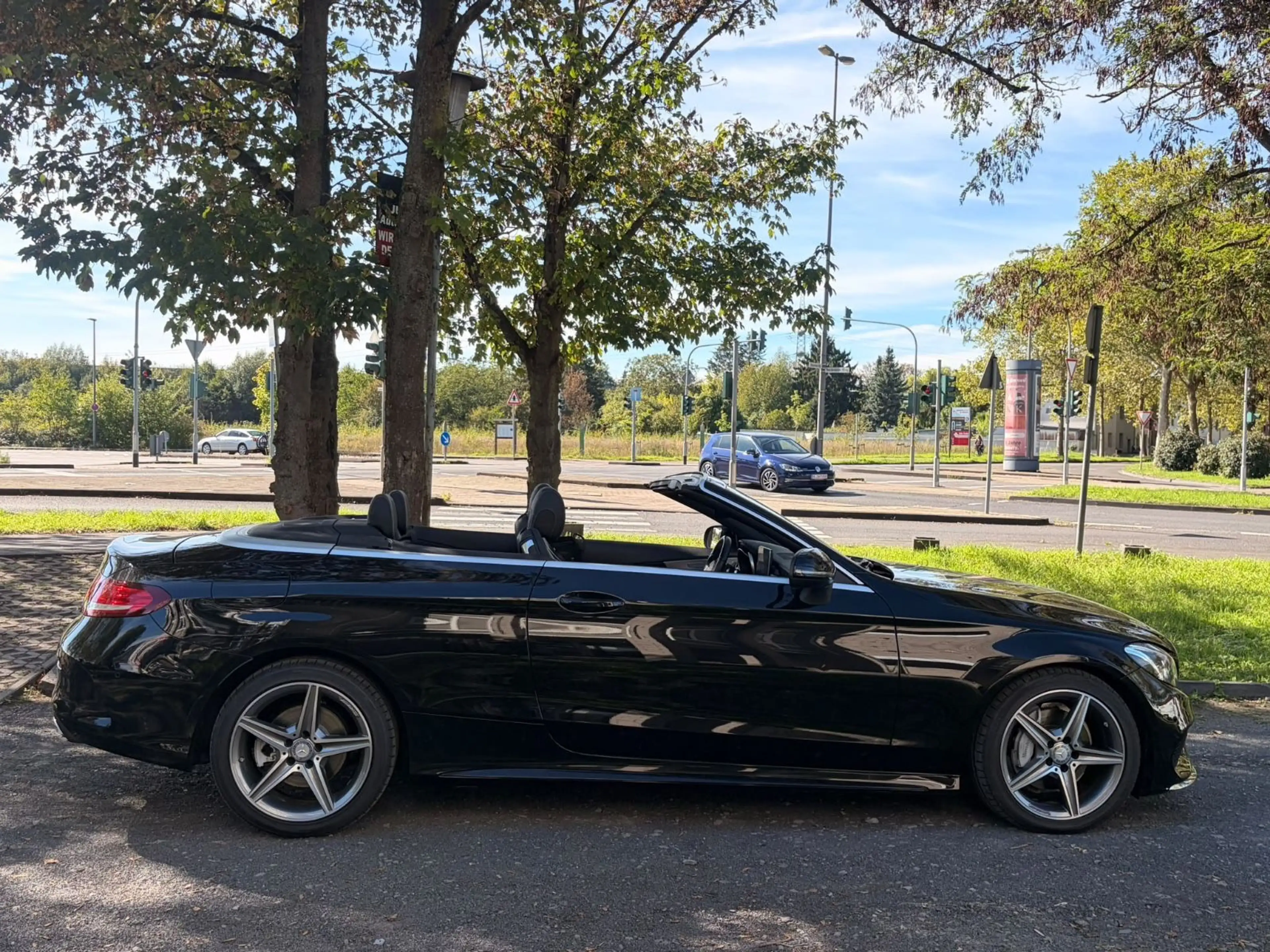 Mercedes-Benz C 220 d Cabrio  AMG Line *60.000km* EU6* Auto. — photo 3