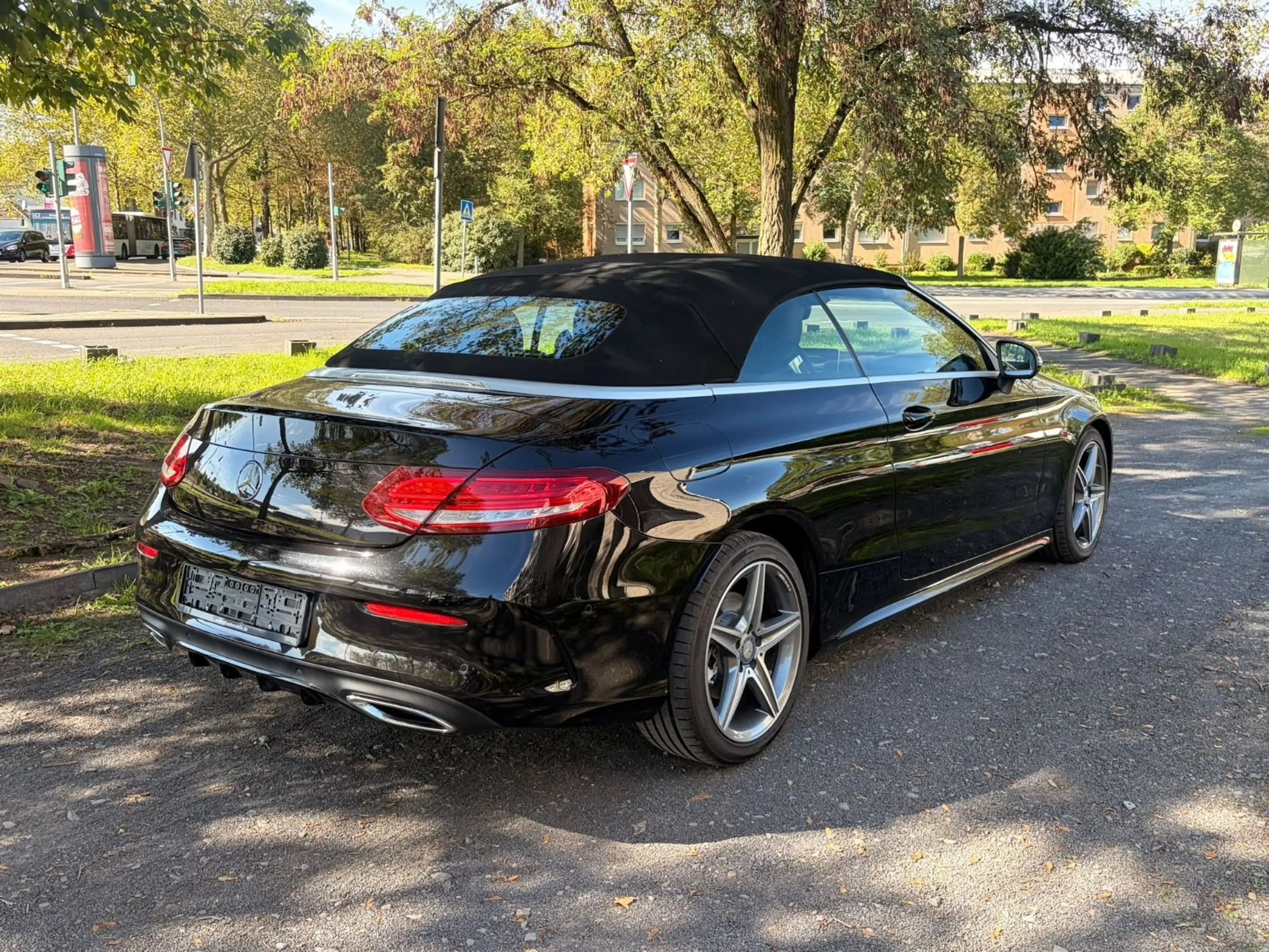 Mercedes-Benz C 220 d Cabrio  AMG Line *60.000km* EU6* Auto. — photo 10