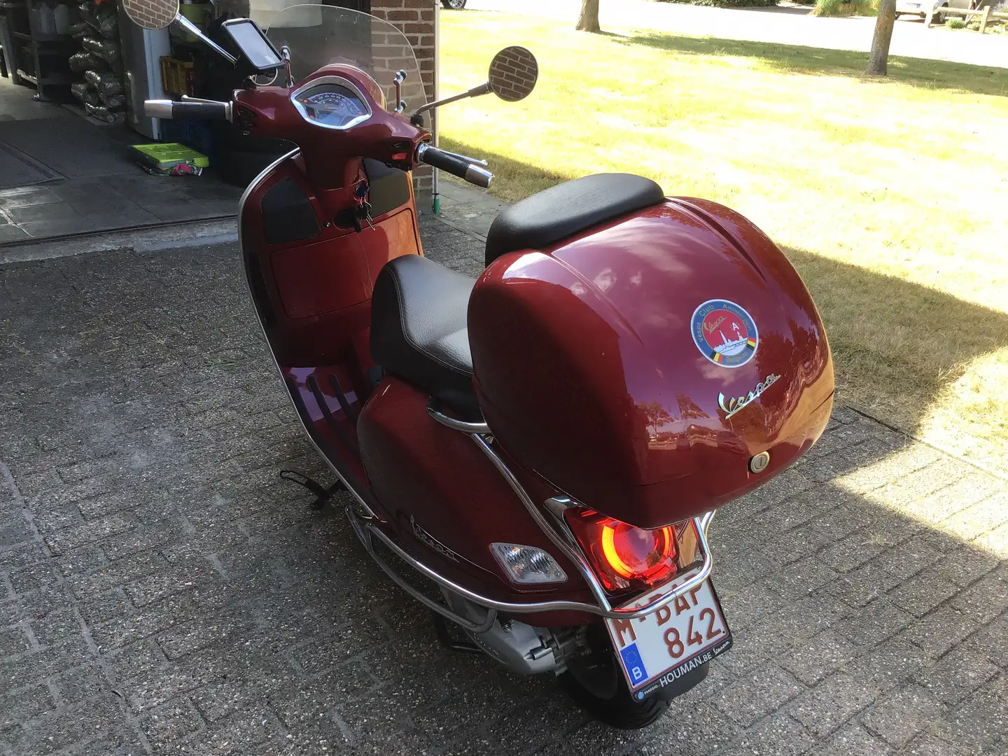 Vespa GTS 300 Rosso - 1