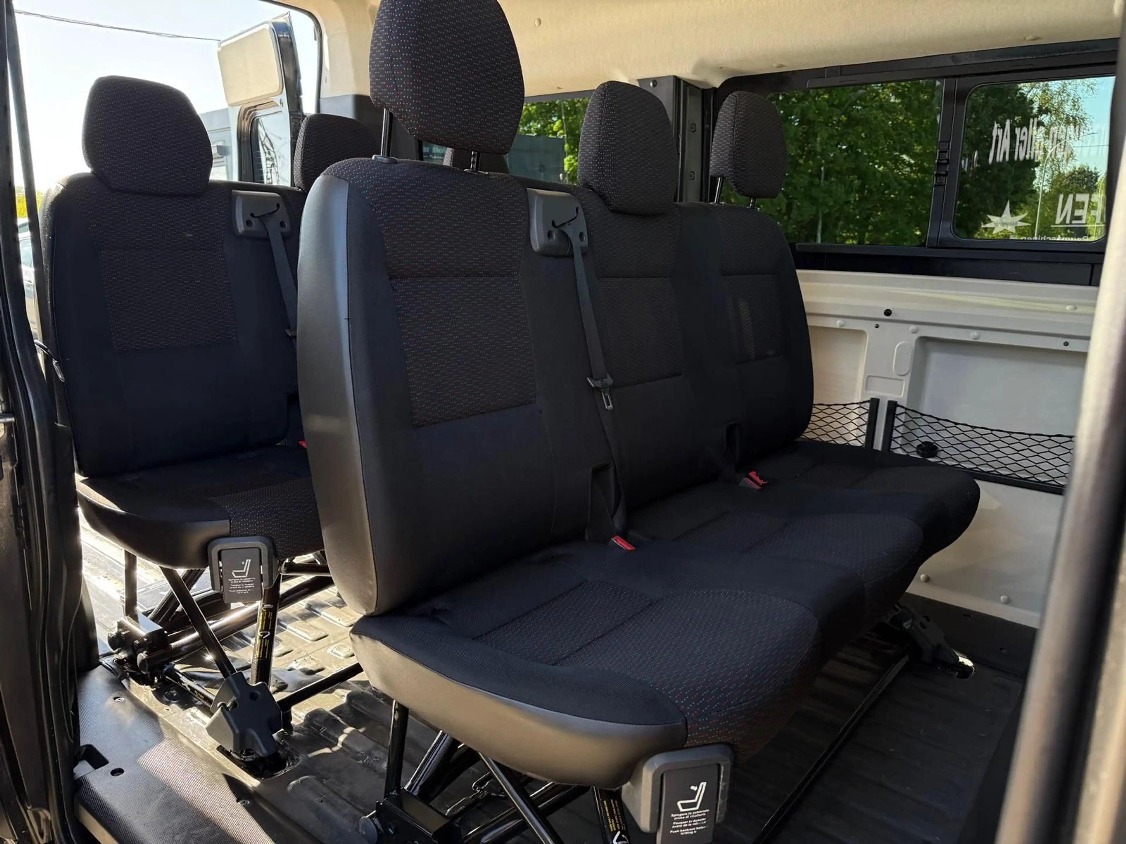 Citroen Jumper Kombi 35 L2H2 Live Heavy HDi 150 9 Sitze — photo 13