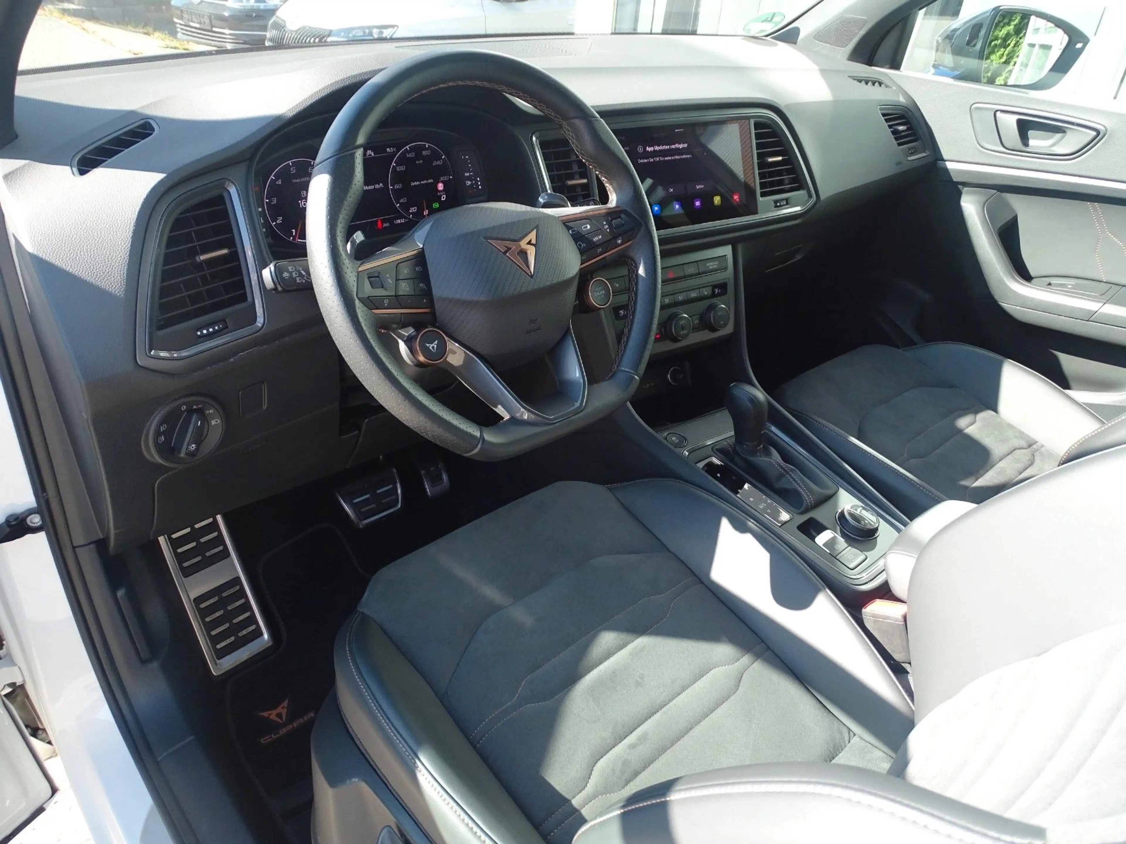 CUPRA Ateca Basis *AHK*ACC*FRONT+LANE+SIDE ASS*NAVI* — photo 11