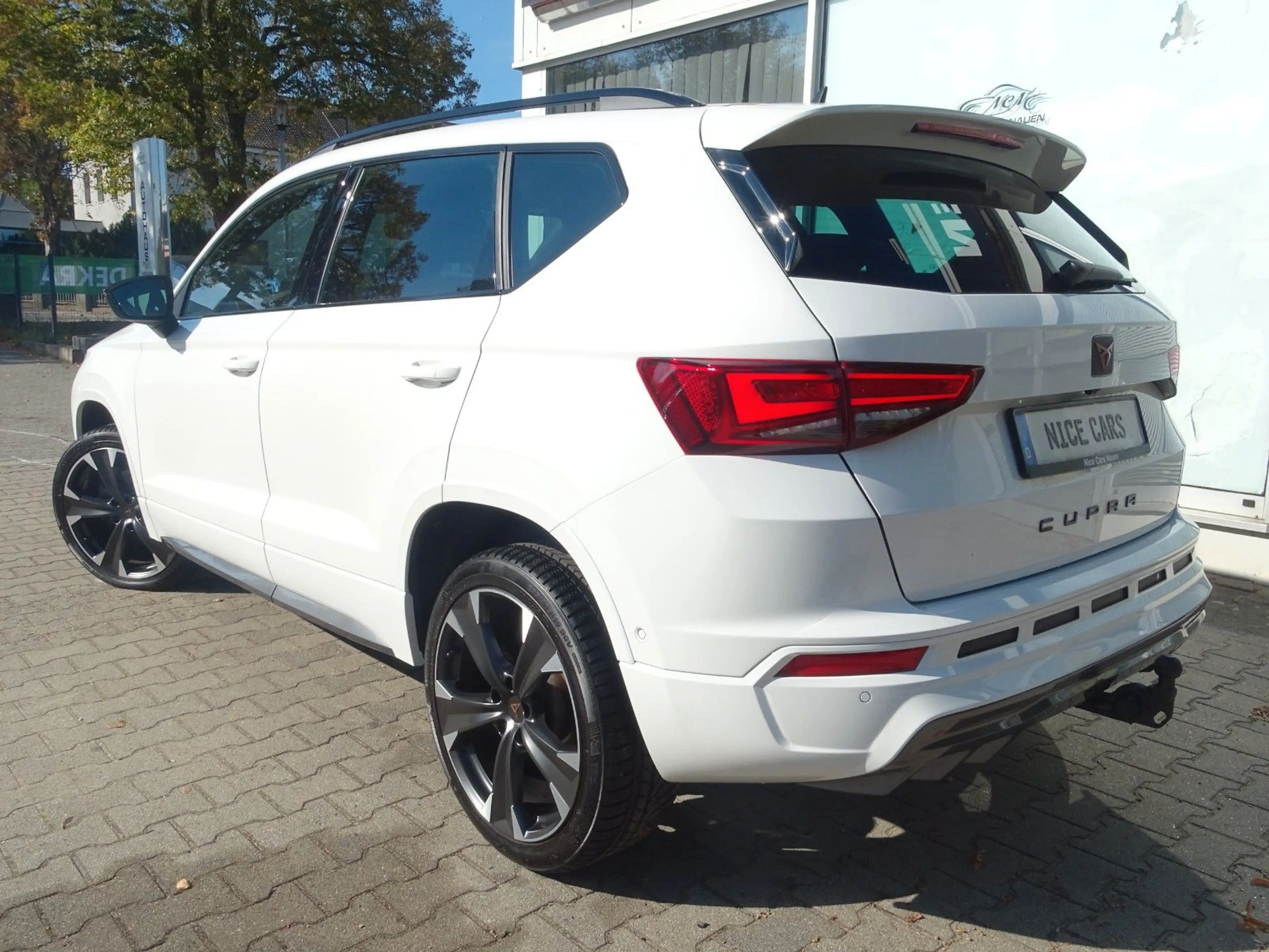 CUPRA Ateca Basis *AHK*ACC*FRONT+LANE+SIDE ASS*NAVI* — photo 3