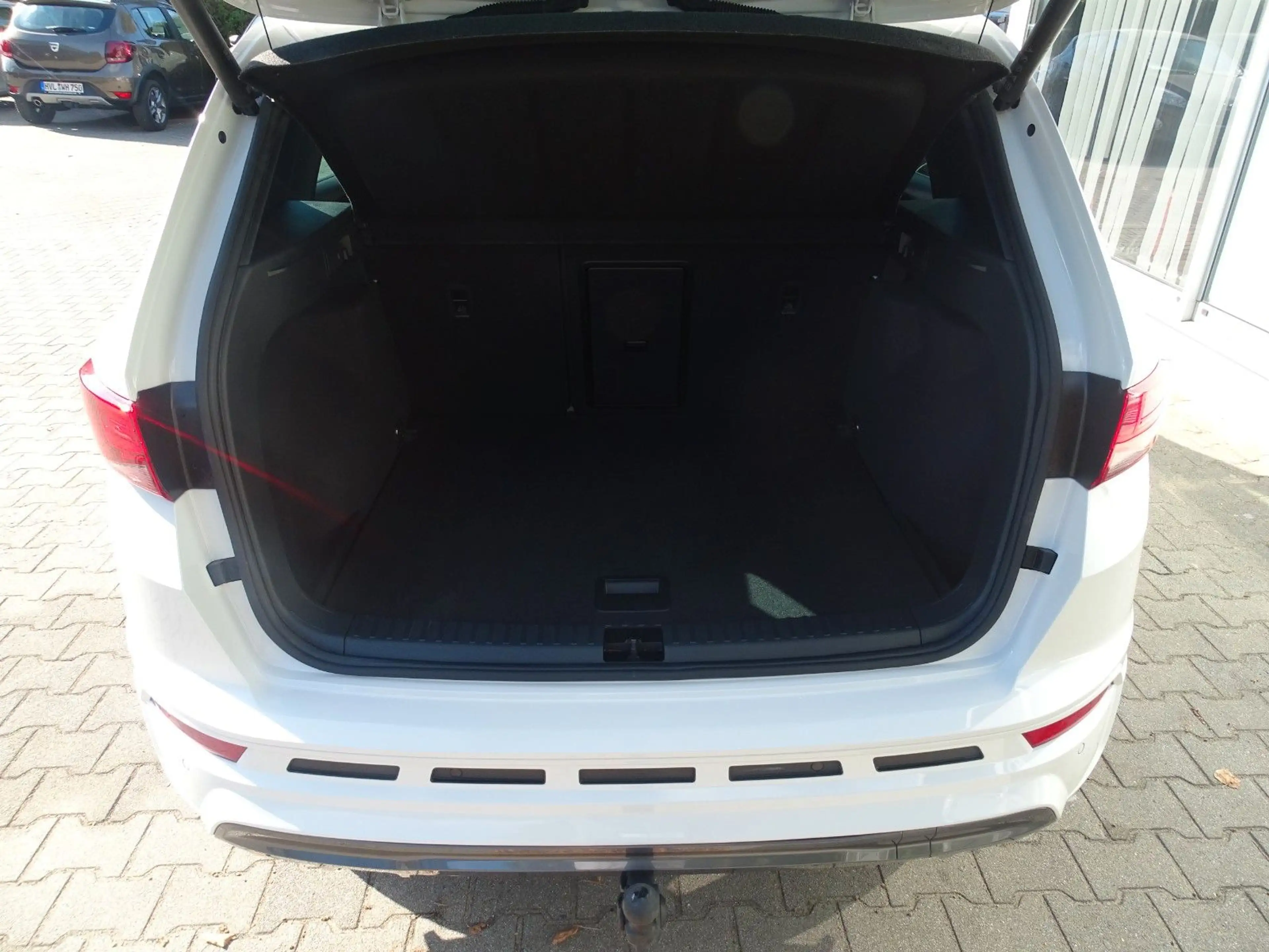 CUPRA Ateca Basis *AHK*ACC*FRONT+LANE+SIDE ASS*NAVI* — photo 9