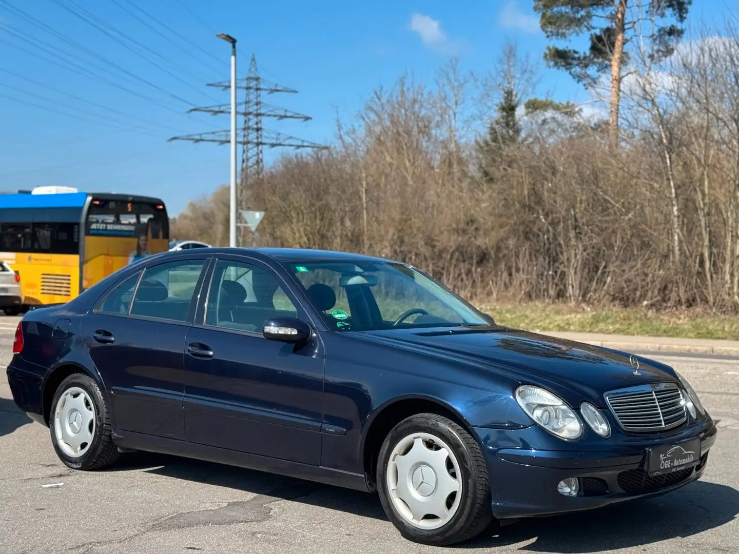 Mercedes-Benz E 220 CDI E -Klasse Lim. Classic/Navi/Tempom Blau - 2