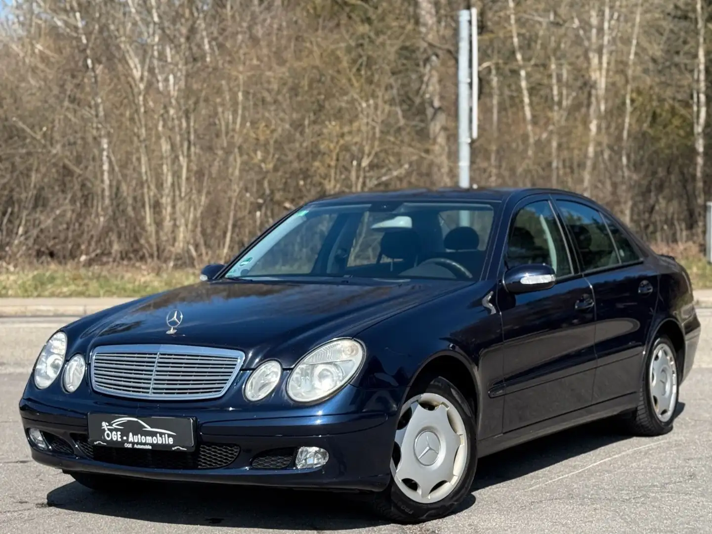 Mercedes-Benz E 220 CDI E -Klasse Lim. Classic/TÜV/Navi/Tempom Azul - 1
