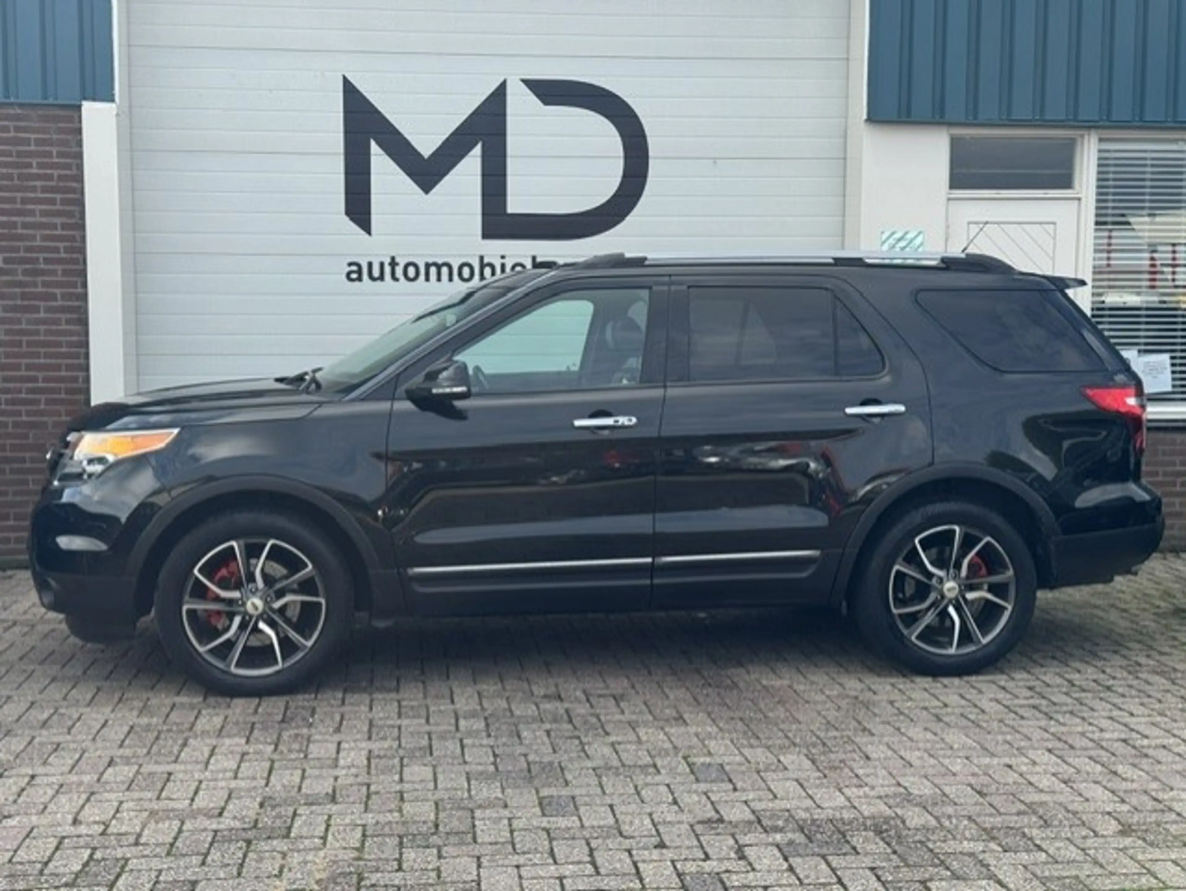 Ford Explorer FORD LIMITED 3.5 V6 4WD -EU -7 pers.-Pano dak — photo 3