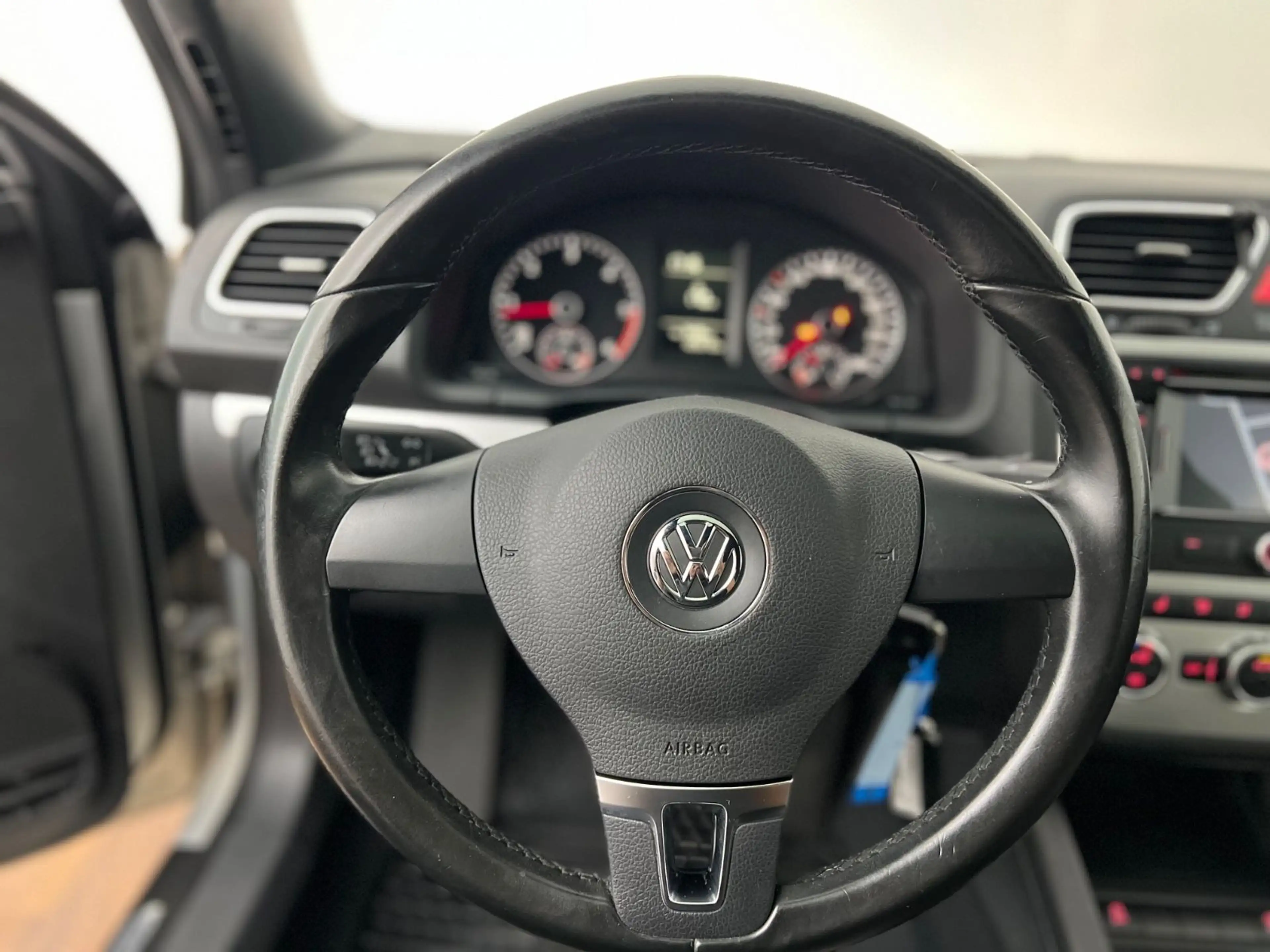 Volkswagen Eos 2.0 TDI / NUR 105.tKM / CABRIO / PANO / — photo 14