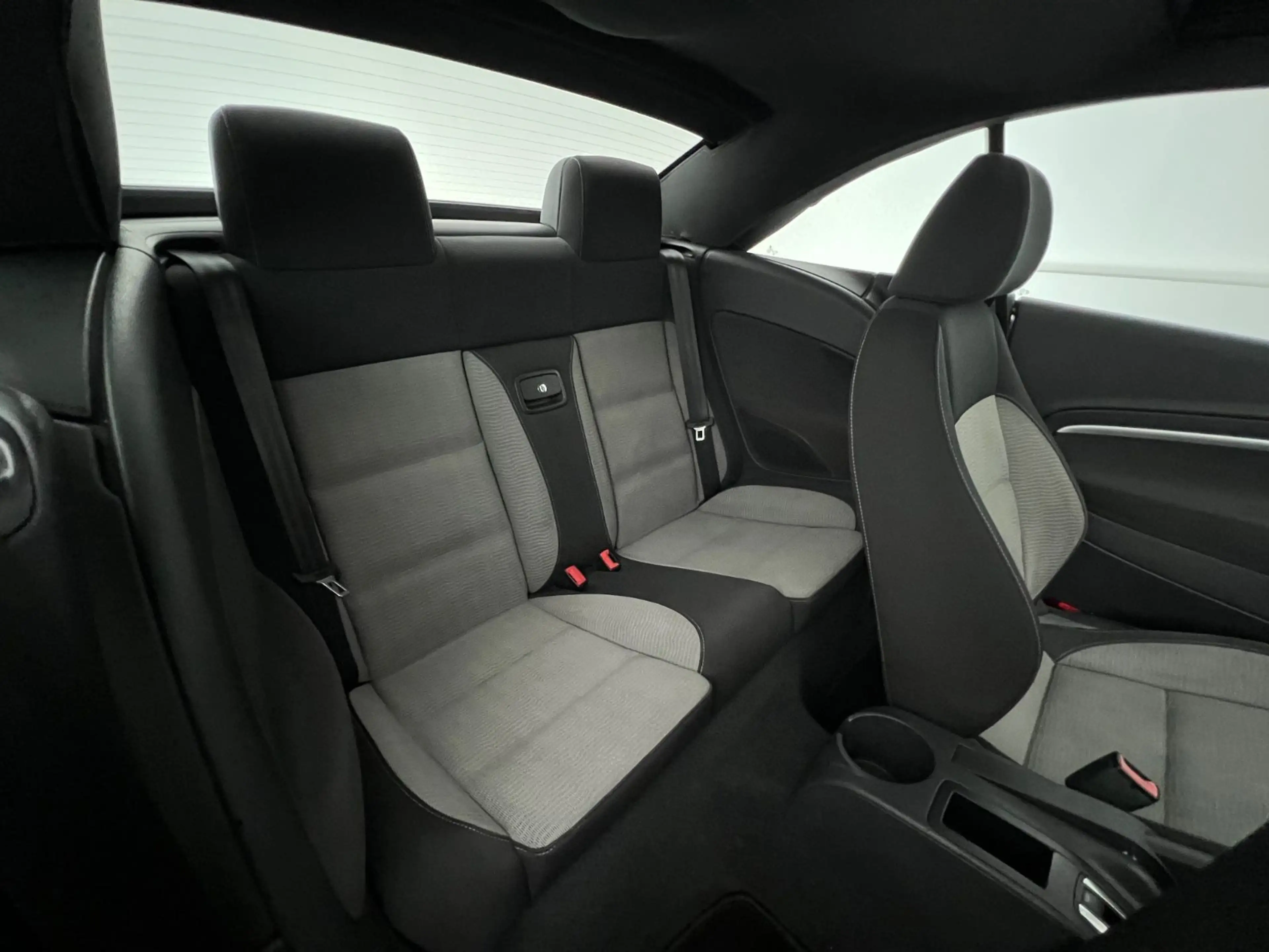 Volkswagen Eos 2.0 TDI / NUR 105.tKM / CABRIO / PANO / — photo 7