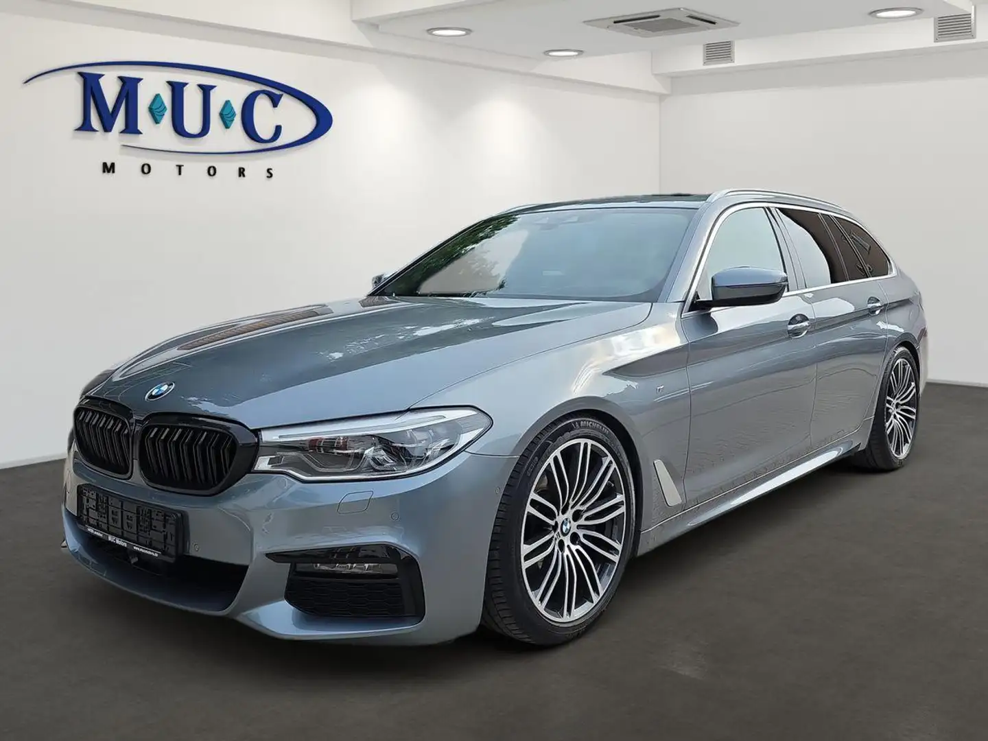 BMW 540 BMW 540d xDrive M Sport ~Pano~Standhei~Softclose Синий - 1