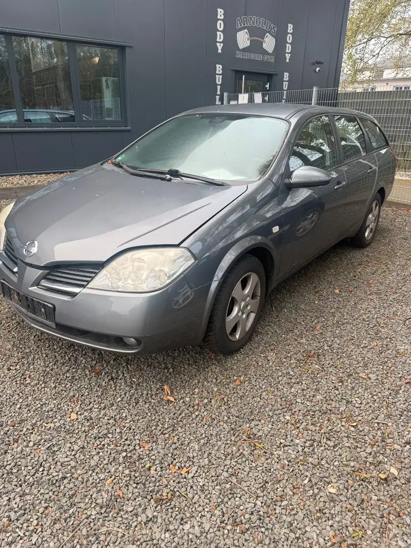 Nissan Primera Traveller Visia Silber - 1