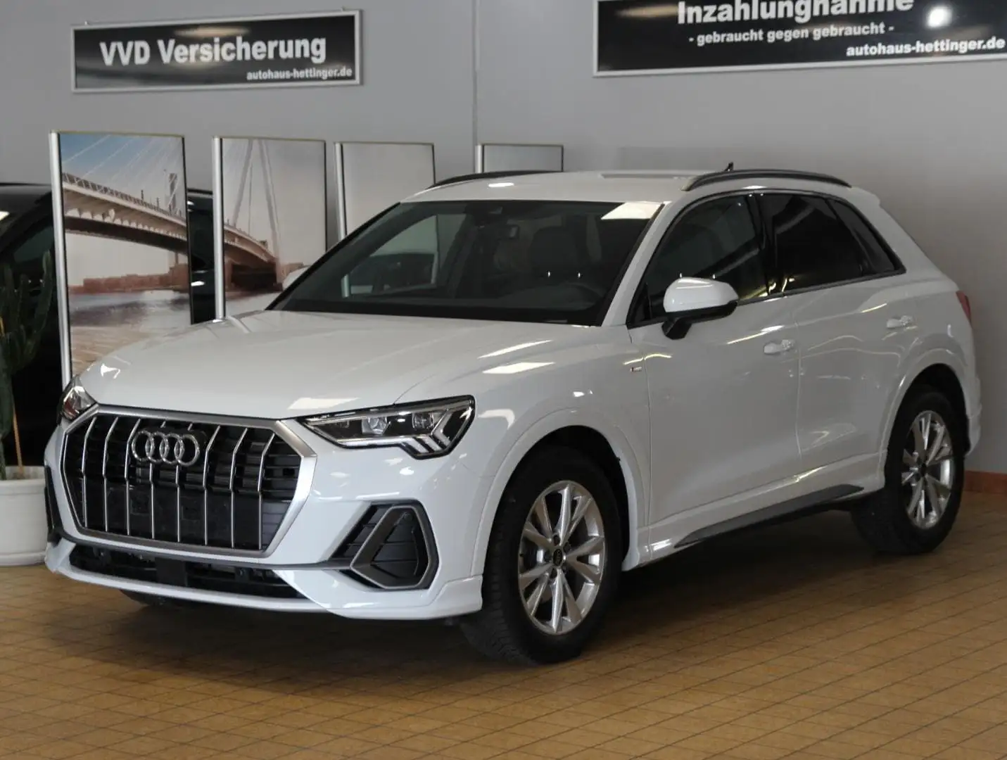 Audi Q3 S line 35 TDI S-tronic, Navi,LED,AHK,Virtual. Weiß - 1
