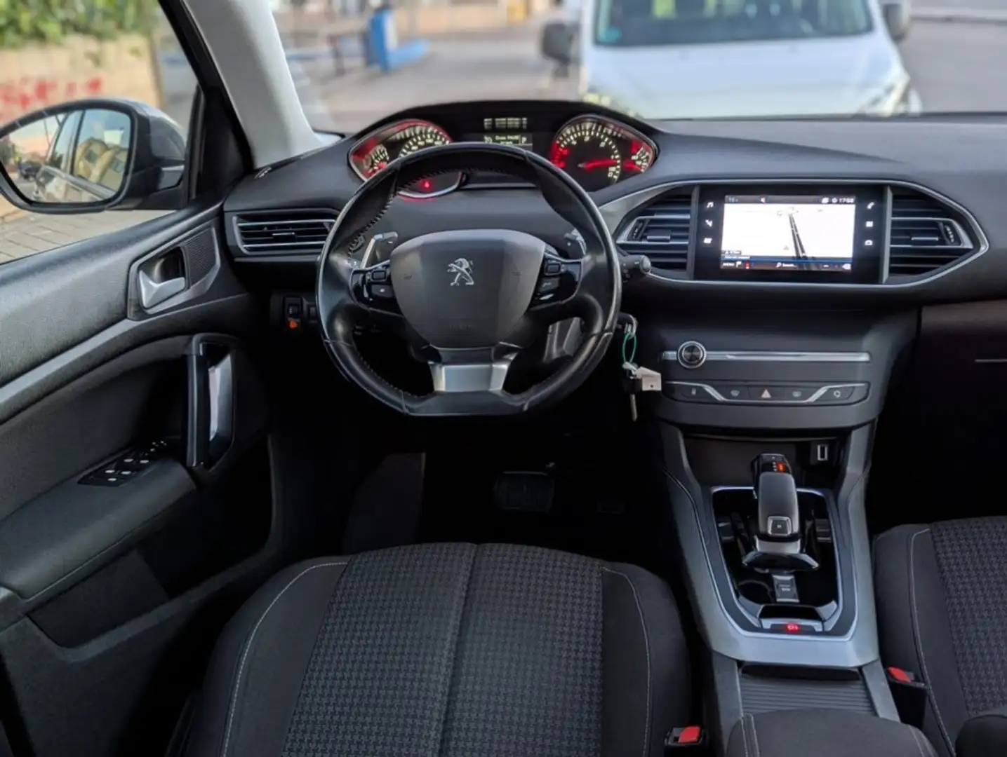 Peugeot 308 SW 1.5BlueHDi S&S Style EAT8 130 Gris - 1