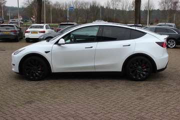 Performance AWD 75 kWh / Trekhaak / Autopilot / Pa