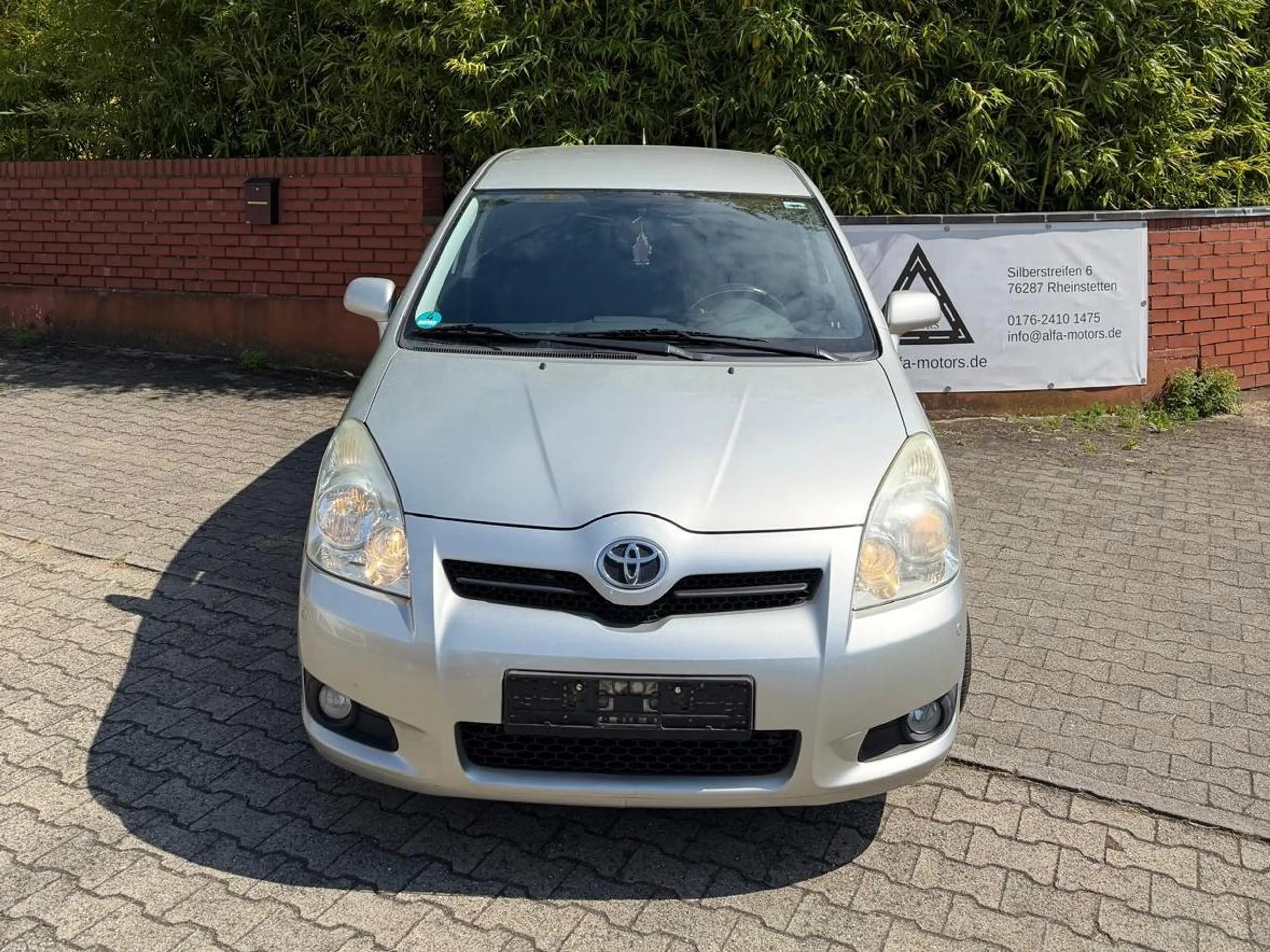 Toyota Corolla Verso 2.2 D-4D Team / 7-Sitzer / TÜV 11/2027 / 2-Hand — photo 2