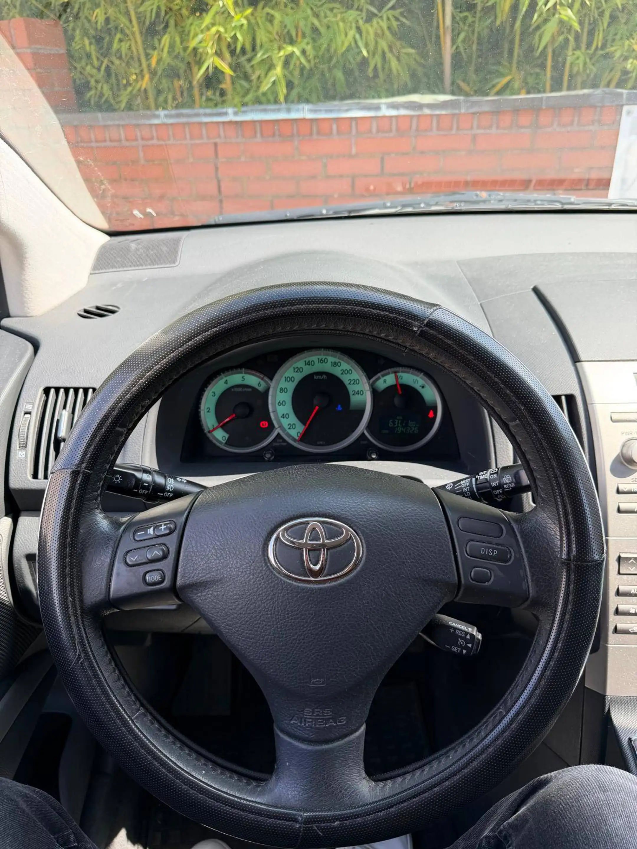 Toyota Corolla Verso 2.2 D-4D Team / 7-Sitzer / TÜV 11/2027 / 2-Hand — photo 11