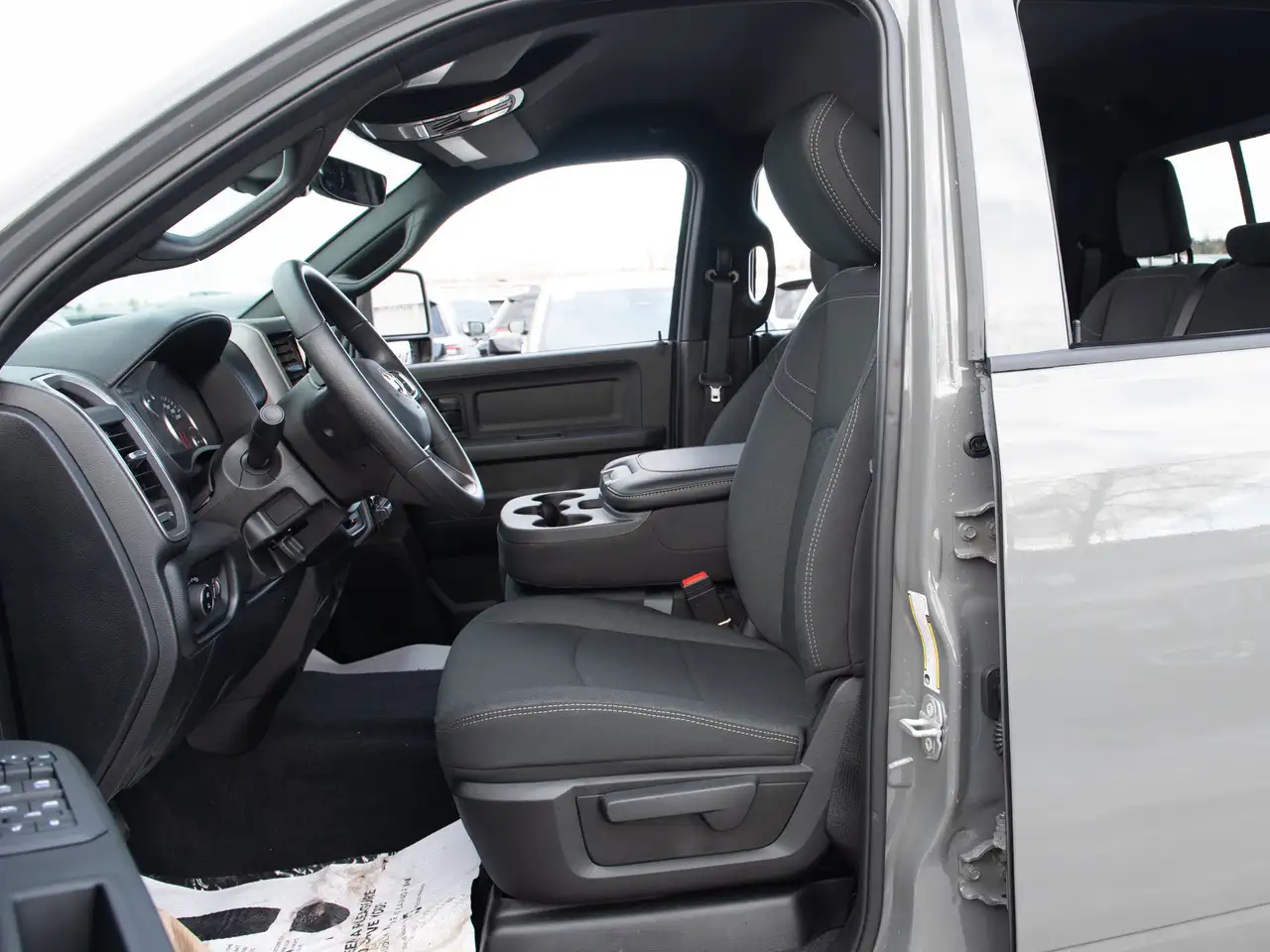 RAM 3500 снимка RAM 3500