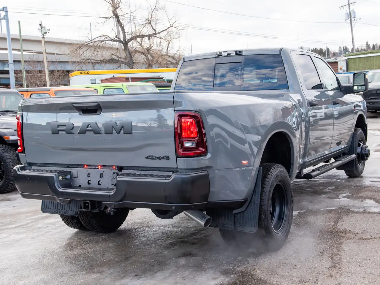 RAM 3500 снимка RAM 3500