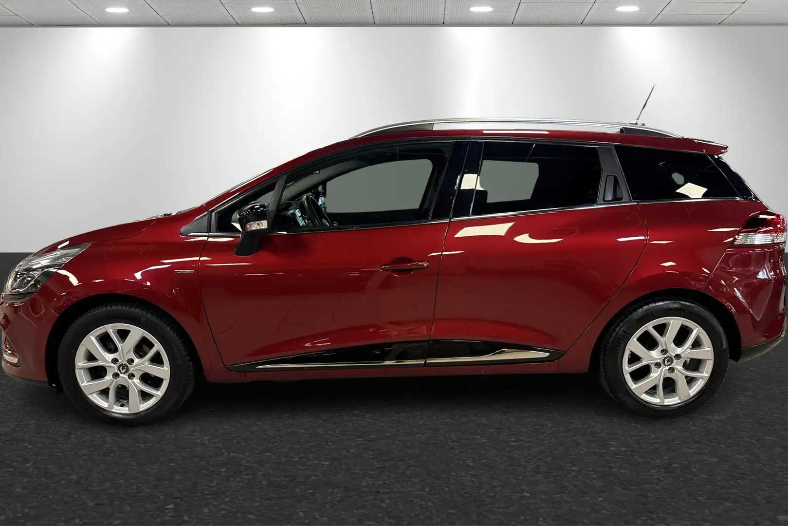 Renault Clio Estate 0.9 TCe Limited Rouge - 2