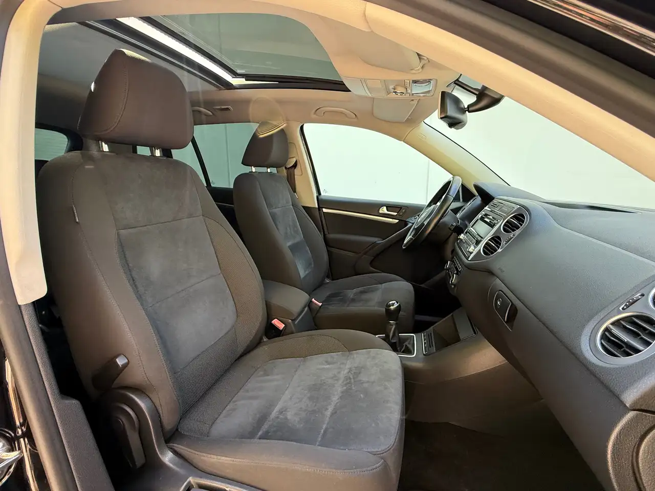 Volkswagen Tiguan Sport – Bild 13