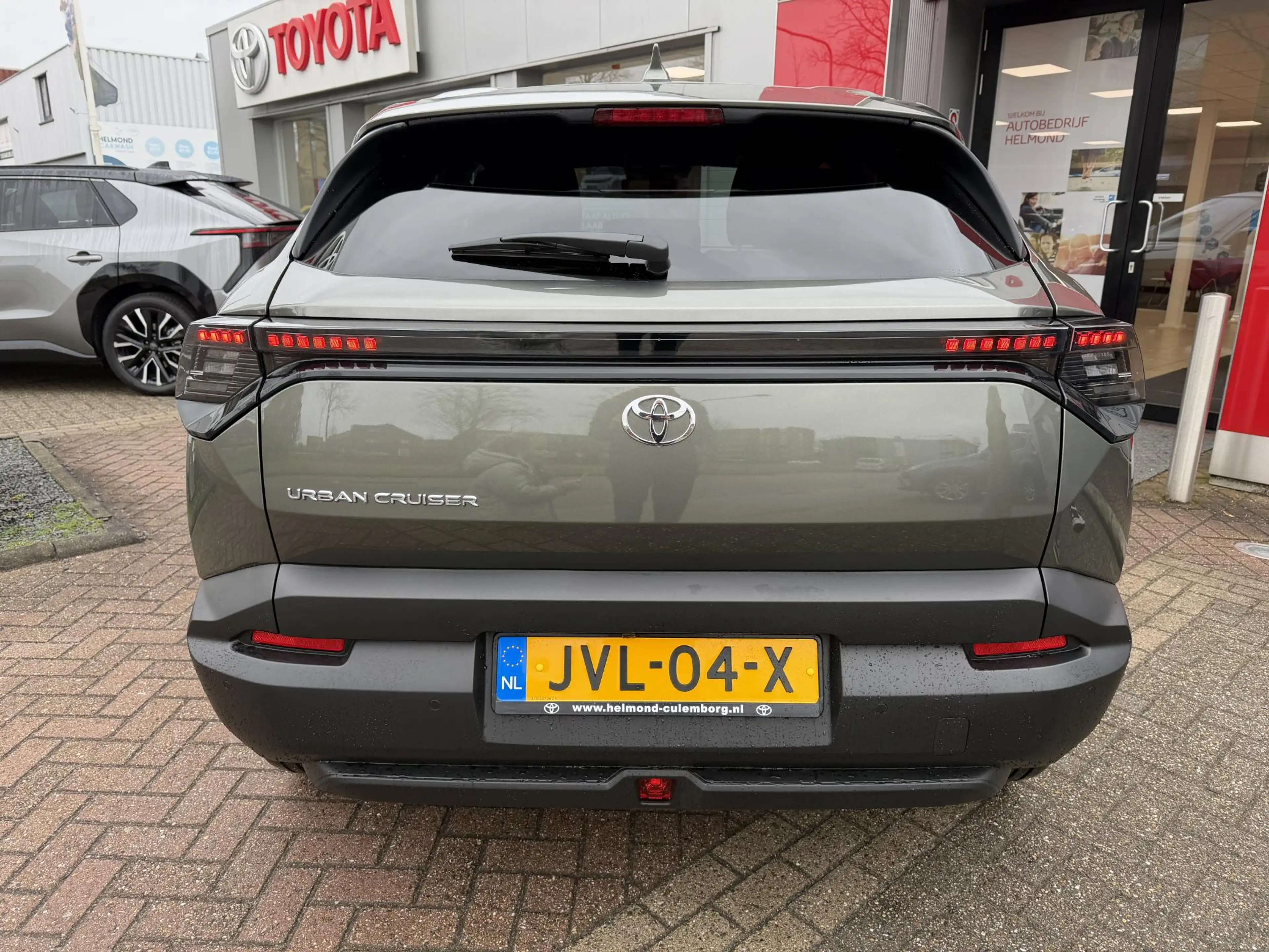 Toyota Urban Cruiser Dynamic 61 kWh — photo 7
