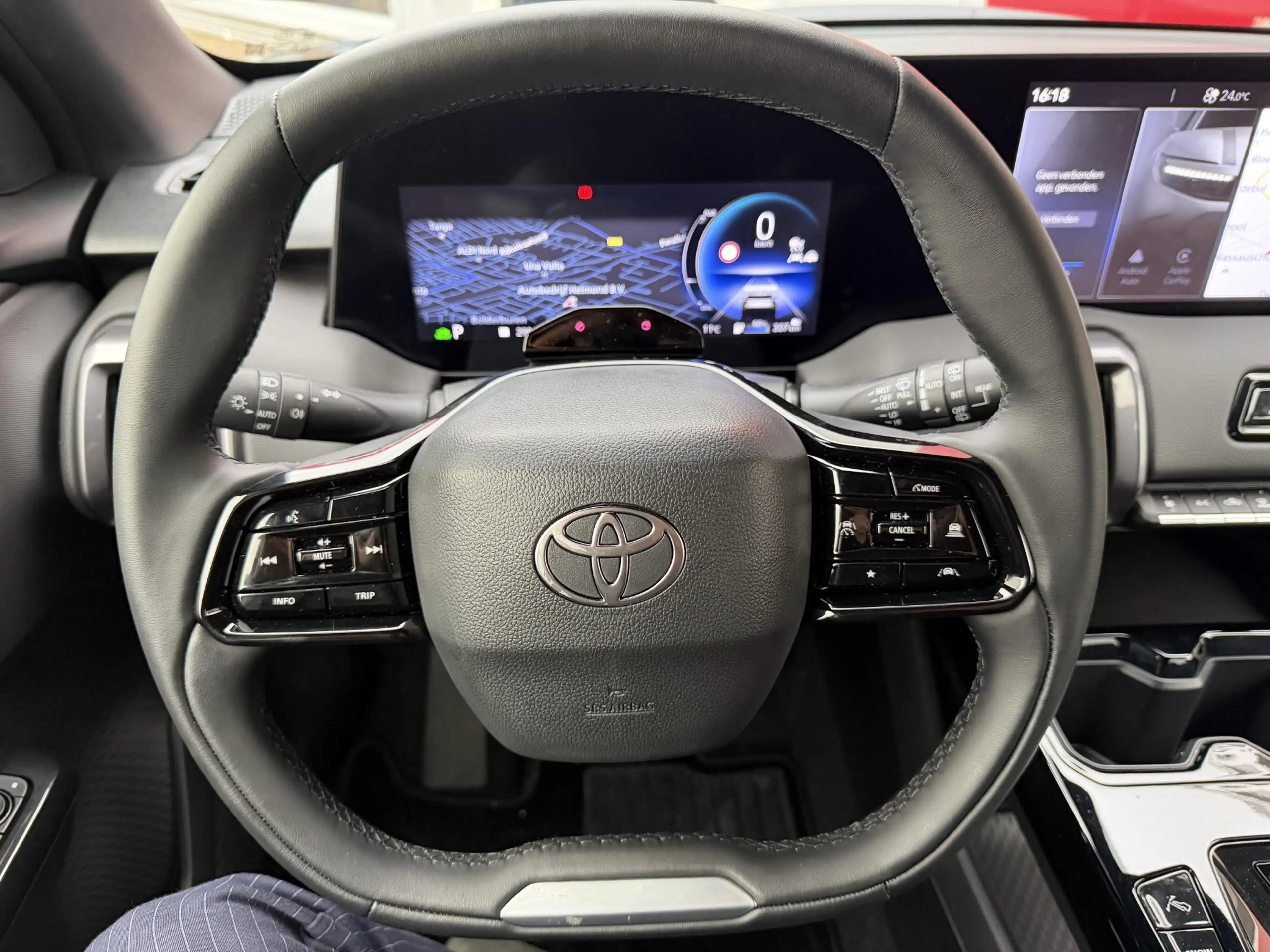 Toyota Urban Cruiser Dynamic 61 kWh — photo 13