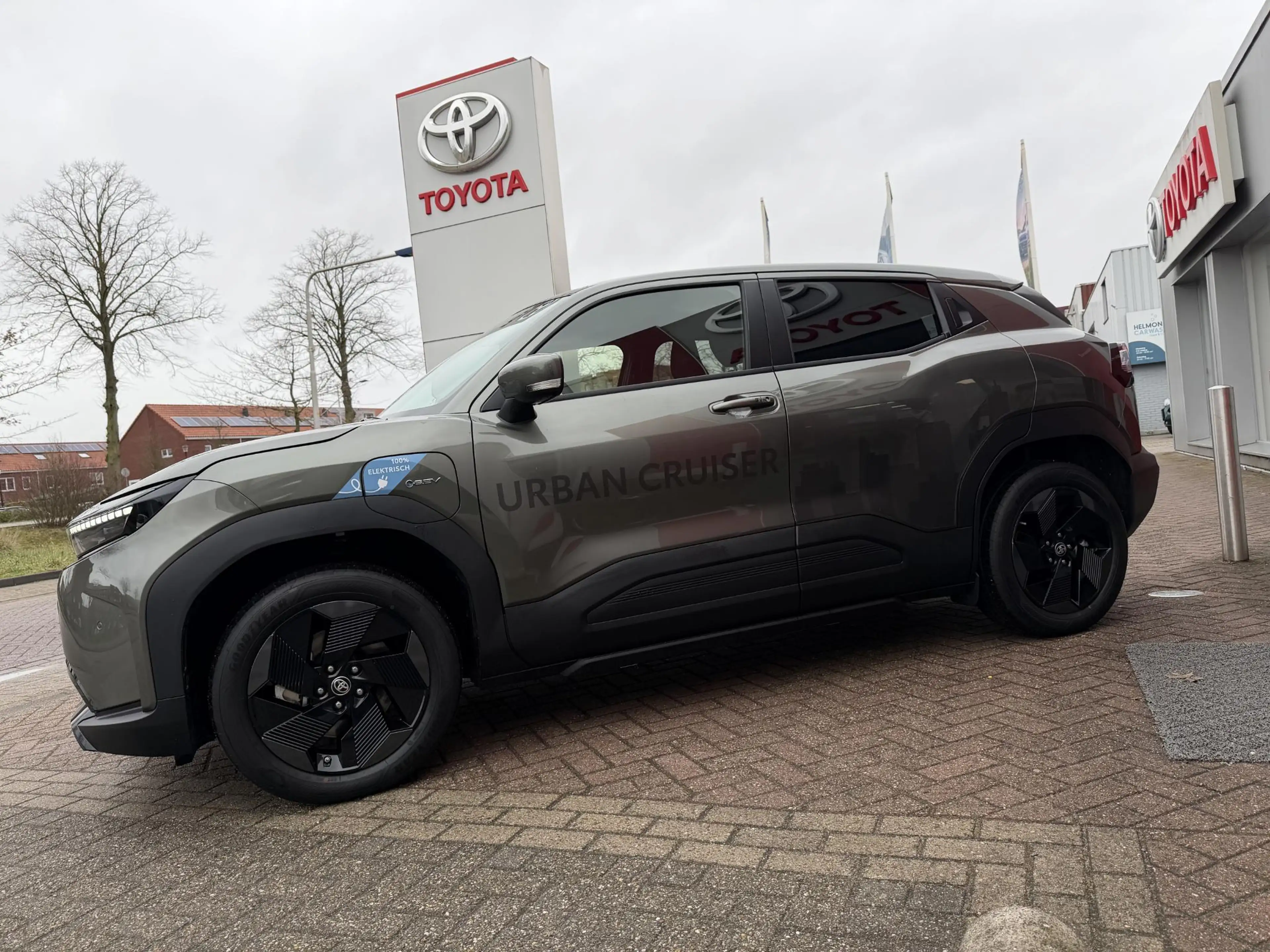 Toyota Urban Cruiser Dynamic 61 kWh — photo 8