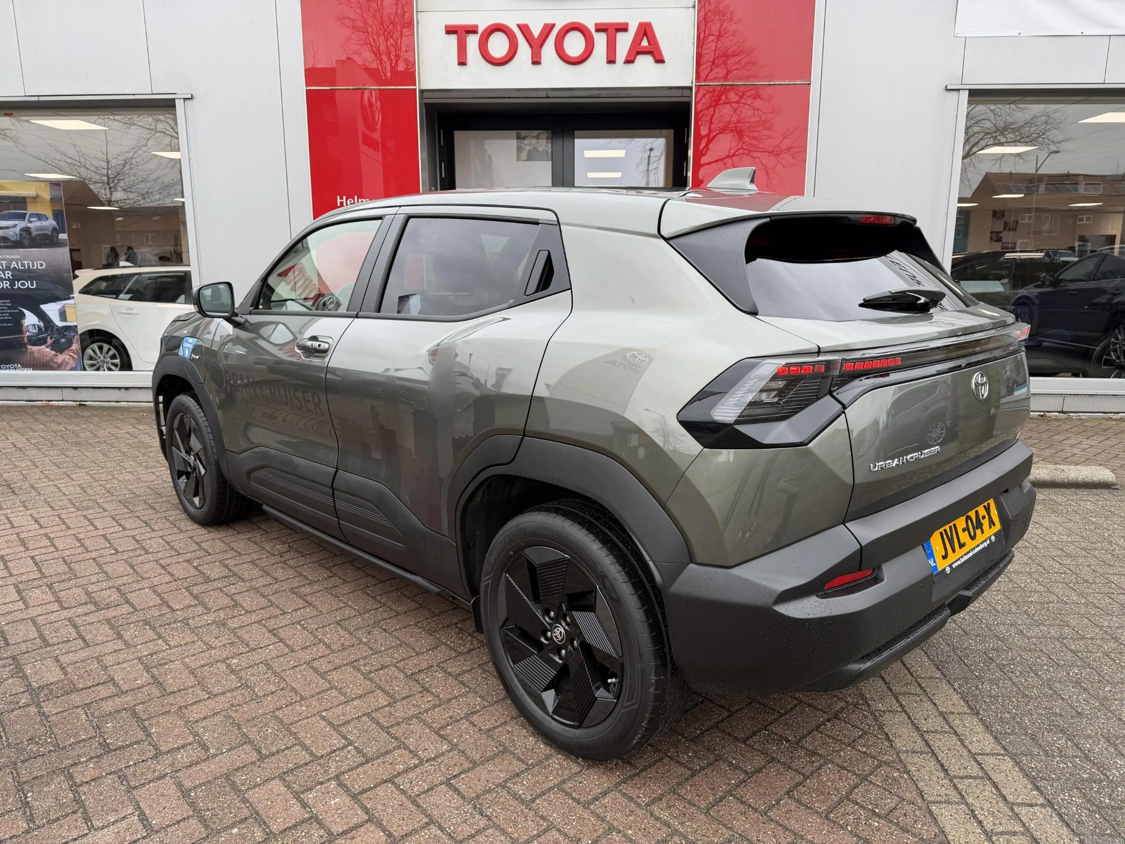 Toyota Urban Cruiser Dynamic 61 kWh — photo 3