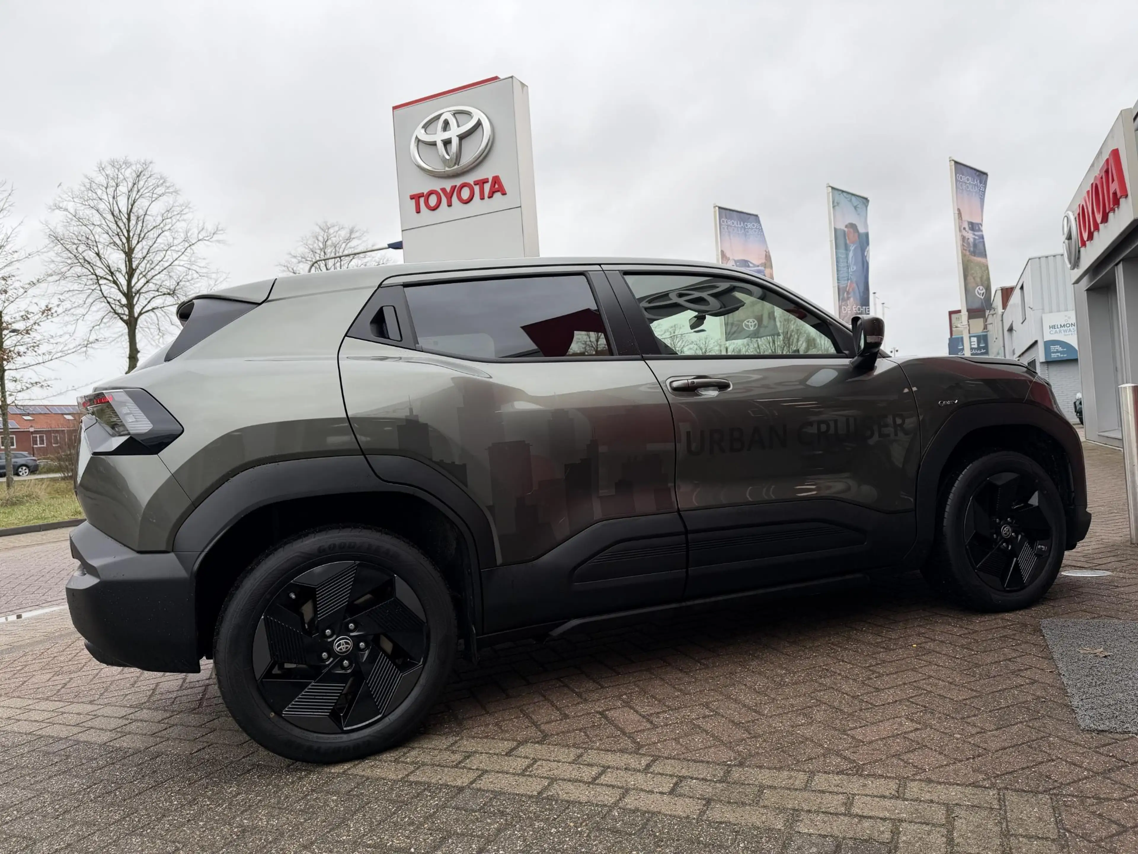 Toyota Urban Cruiser Dynamic 61 kWh — photo 9
