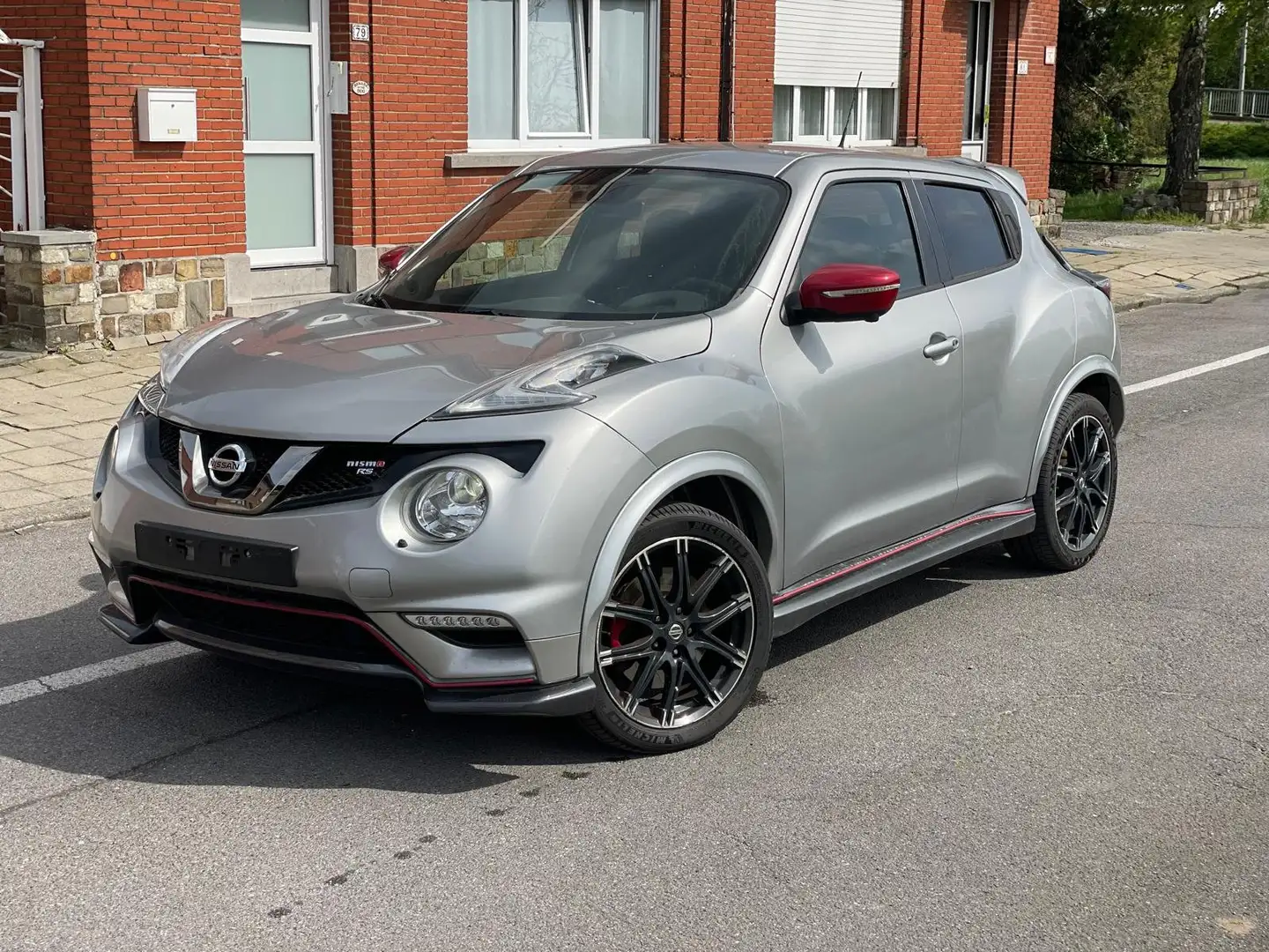 Nissan Juke Juke 1.6 DIG-T ALL-MODE 4x4i Xtronic Nismo RS Grey - 1
