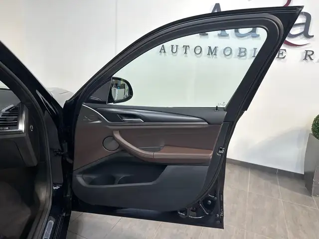 BMW X3 view 7