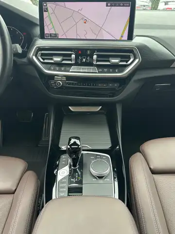 BMW X3 view 16