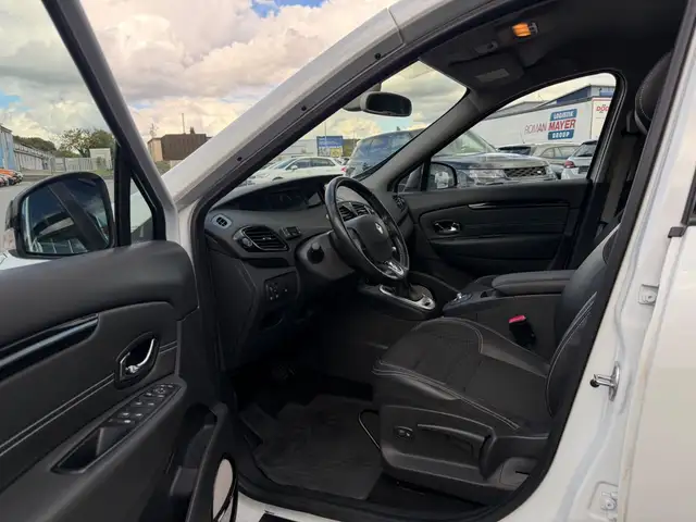 Renault Scenic view 9