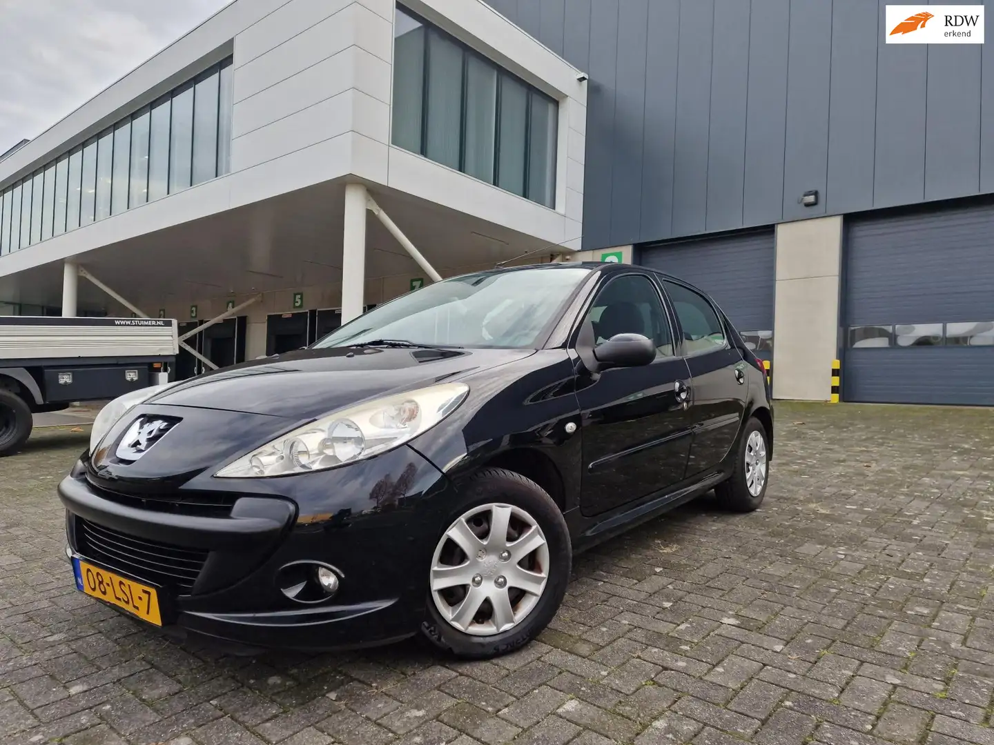 Peugeot 206 + 1.4 XS AIRCO 5 DEUR 2 X SLEUTELS BOEKJES APK Zwart - 1