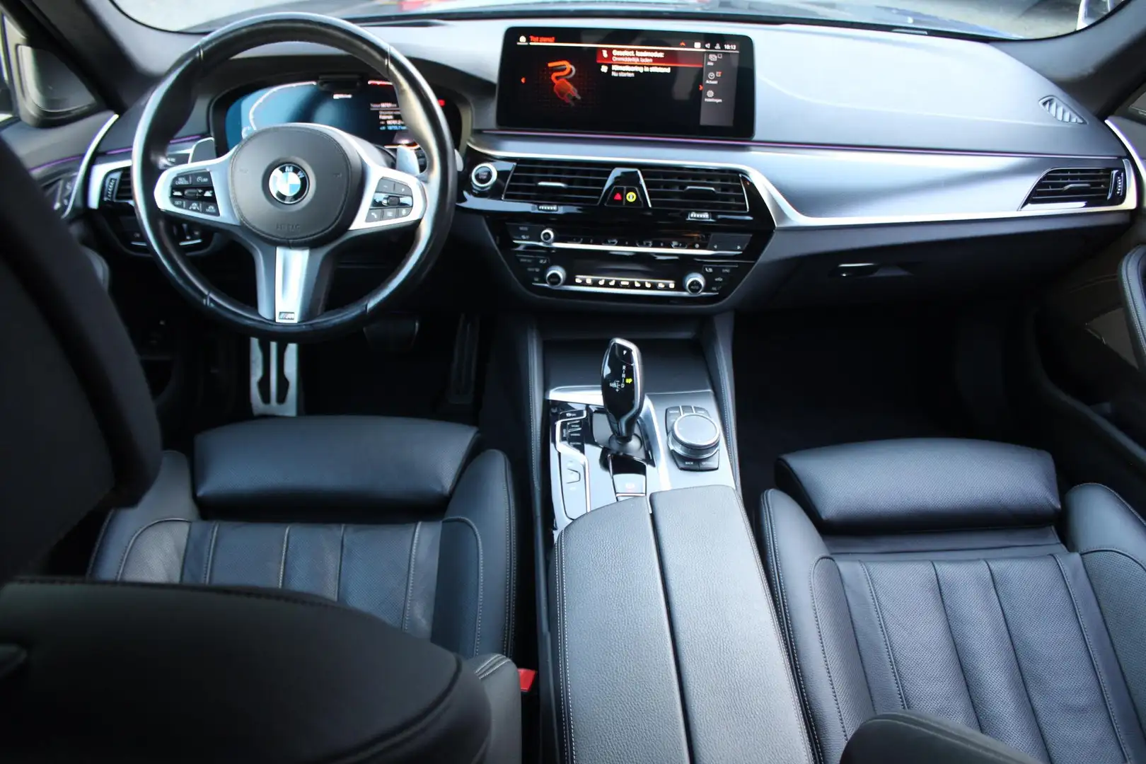 BMW 545 5-serie 545e M-Sport Individual | LED | Harman Kar Zwart - 2