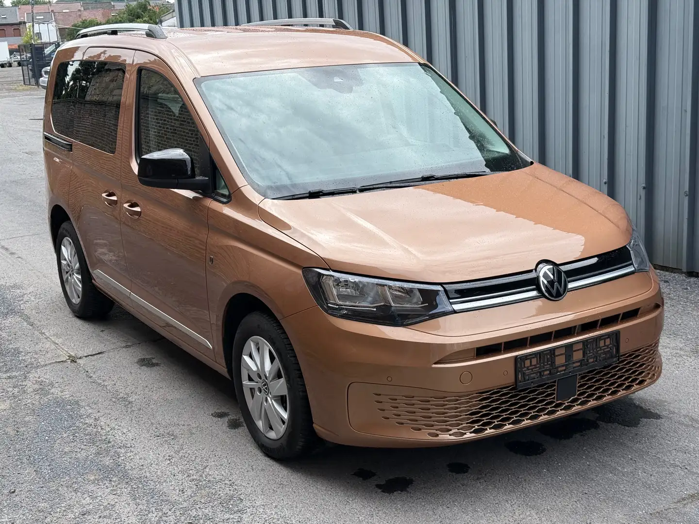 Volkswagen Caddy 1.5 TSI Business DSG/ 2022/17000km/ Bronze - 1