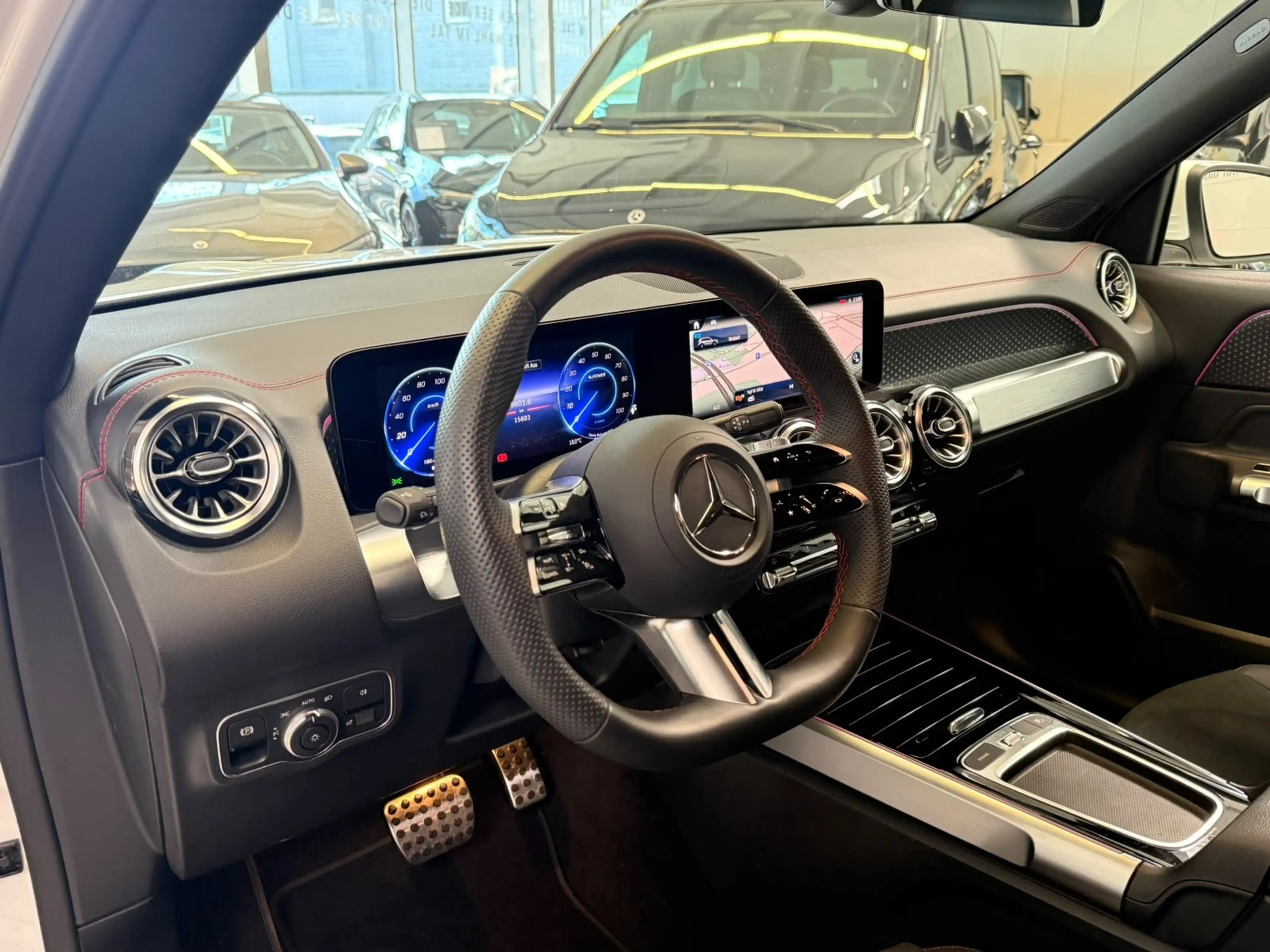 Mercedes-Benz EQB 250 + AMG+DISTR+KAMERA+TOTW+FAP+CARPLAY+LED — photo 11