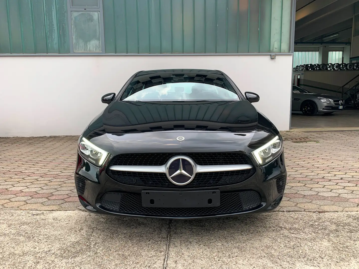 Mercedes-Benz A 180 AUTO NAVI PELLE LED CRUISE PDC Nero - 2