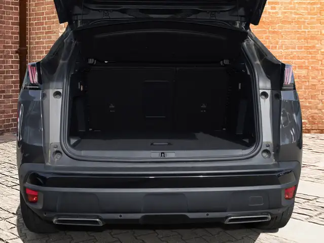 Peugeot 3008 view 5