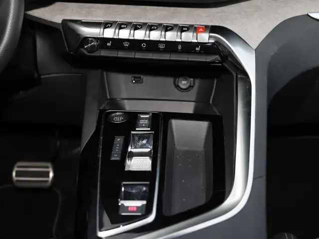 Peugeot 3008 view 11