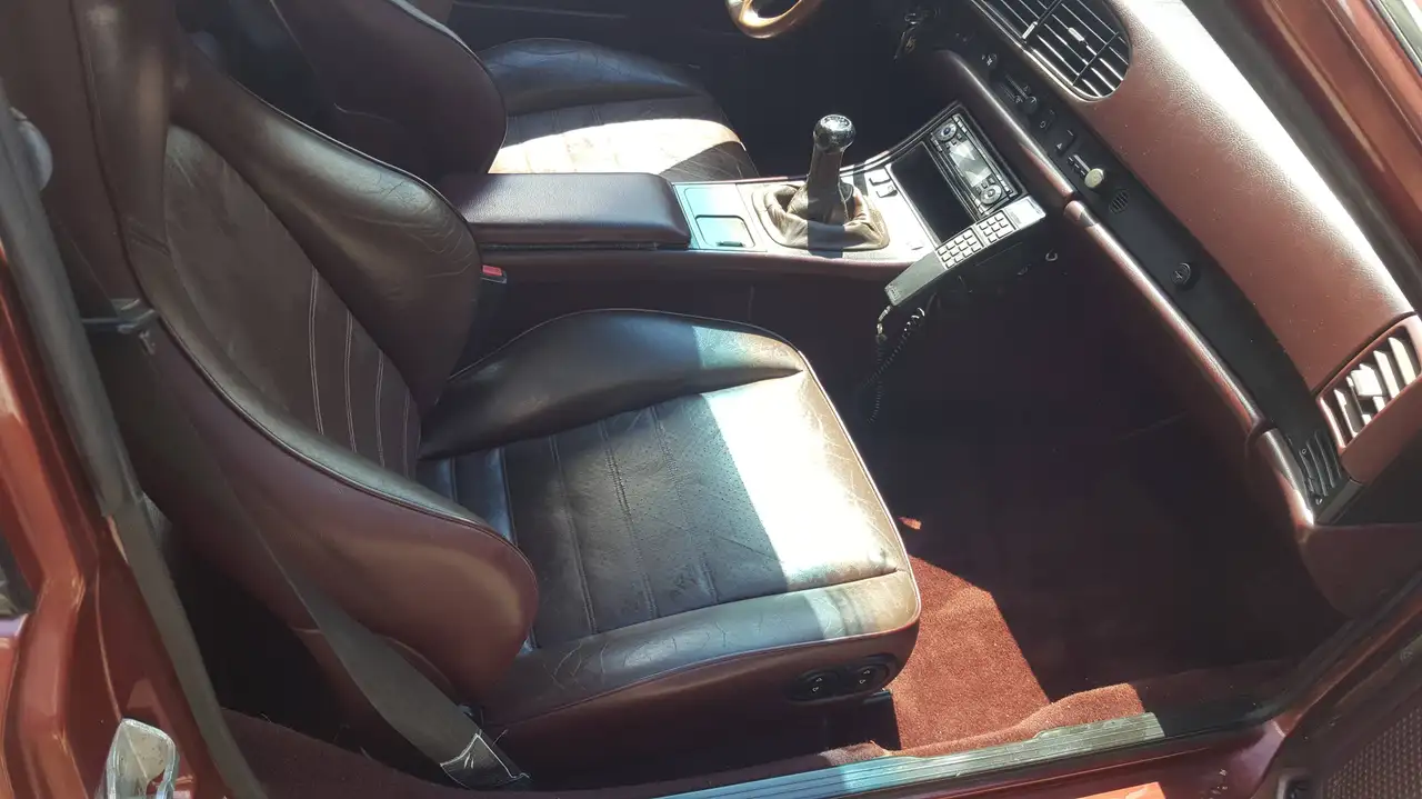 Porsche 944 Turbo Targa ohne Kat, orig. Turbo Sportsitze, dt. Auto, keine Durchrostungen, seit 20 Jahren stillgelegt, Motor gut, foto 12