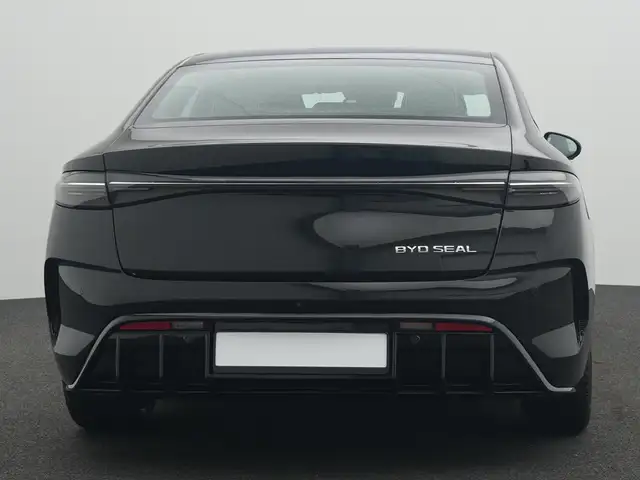 Byd Seal view 3