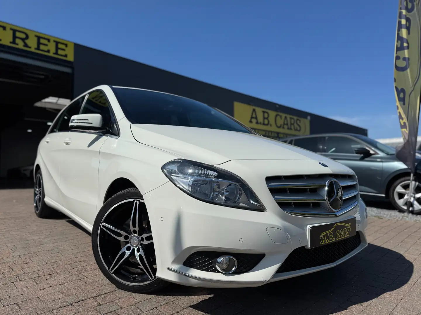 Mercedes-Benz B 200 B 200 CDI *AUTOMATIQUE* Wit - 1