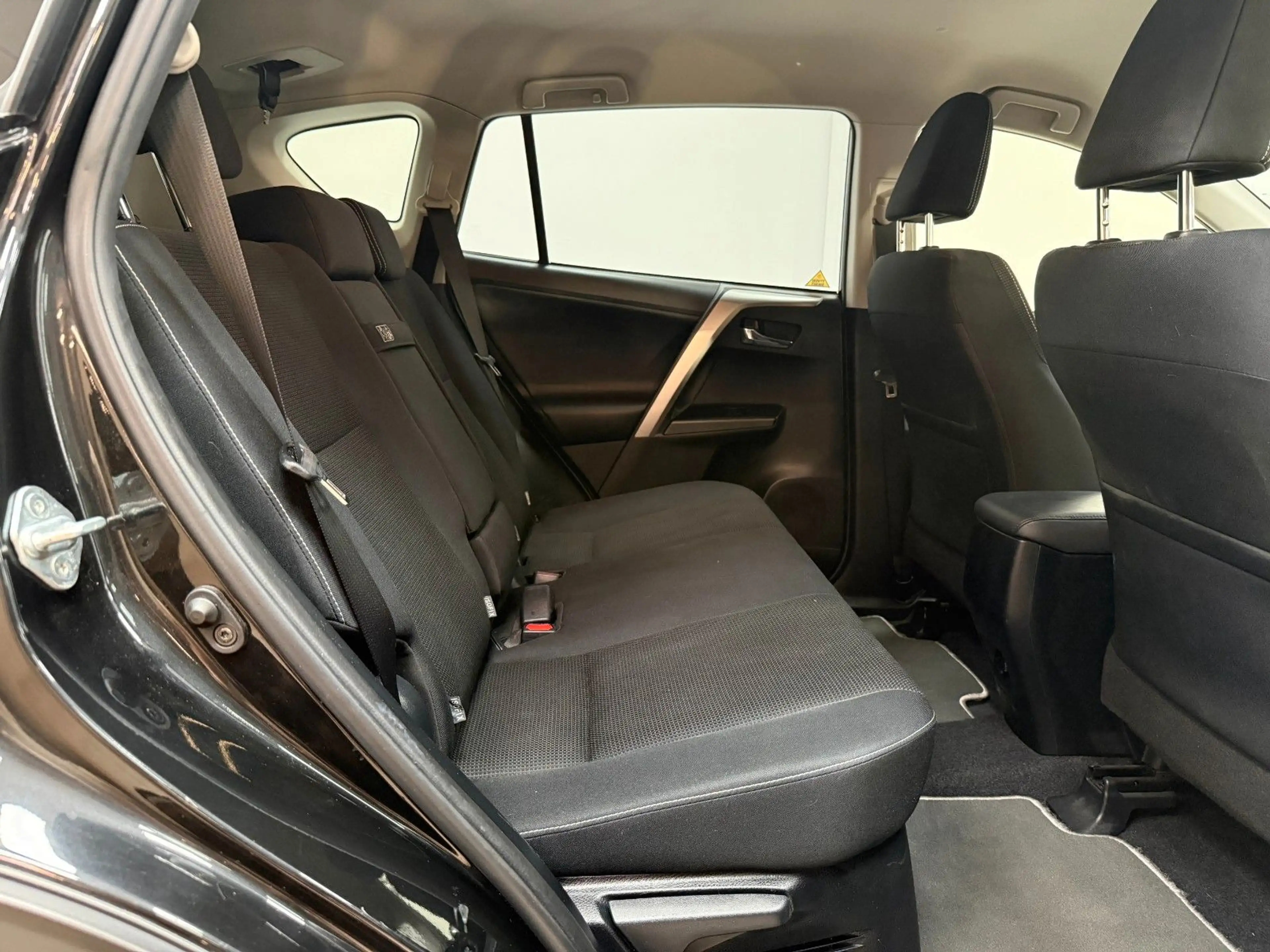 Toyota RAV4 2.5 Hybrid / RKAM / NAVI / SHZ / LED — photo 14