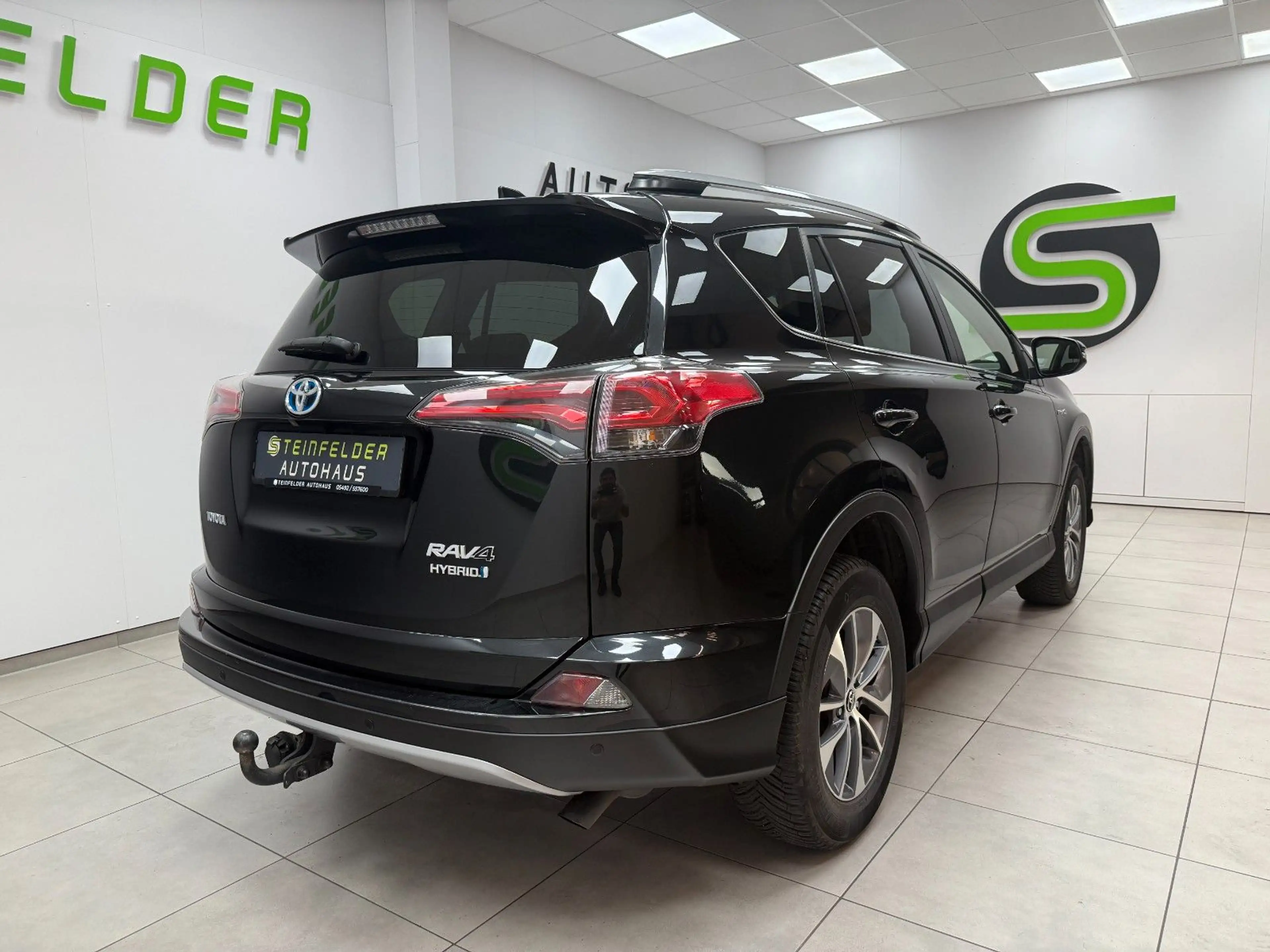 Toyota RAV4 2.5 Hybrid / RKAM / NAVI / SHZ / LED — photo 7
