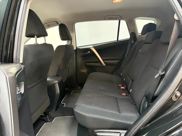 Toyota Rav4 view 13